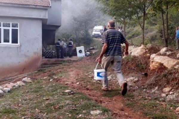 Bartın'da evde yangın: 1 kişi öldü