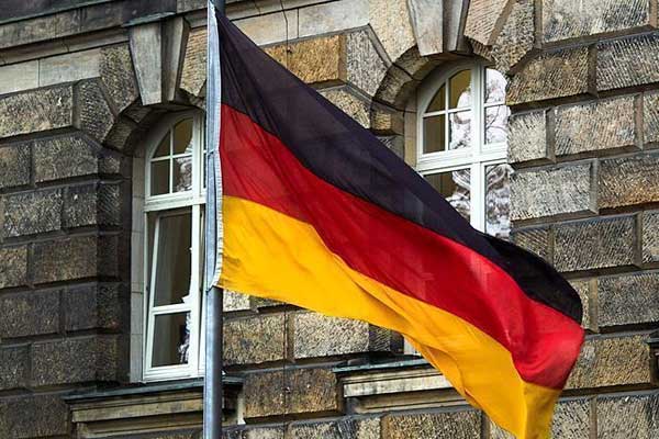 Almanya'da peçe yasağı!