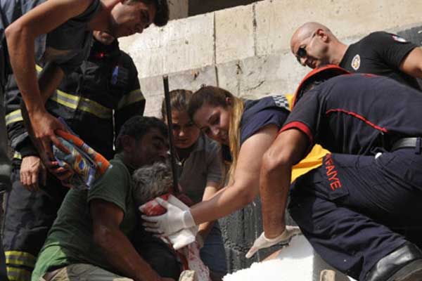 'Mucize adam' ailesine kavuştu