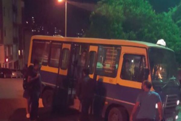 İstanbul'da minibüsçüler arasında 'yolcu kapma' gerginliği