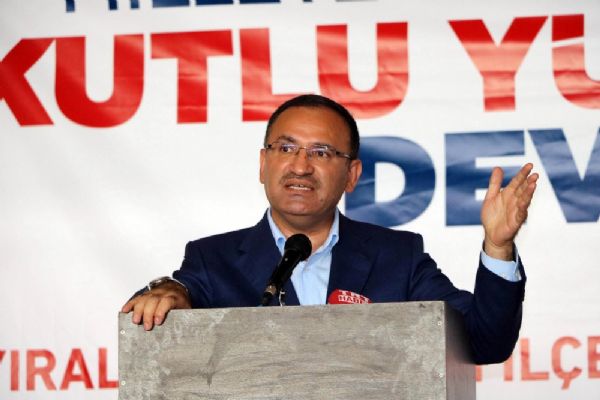 Bekir Bozdağ: CHP'nin derdi iktidar olmak değil, AK Parti'yi devirmek
