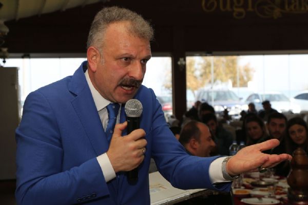 Oktay Saral: Haçlıların ve Siyonizmin sahnelediği oyunda piyon olmayın