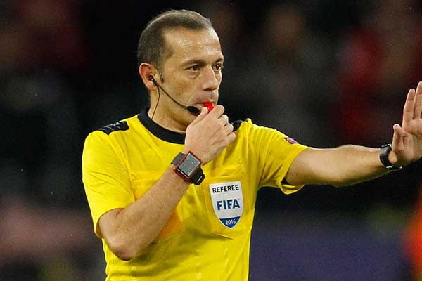 UEFA'dan Cüneyt Çakır'a görev