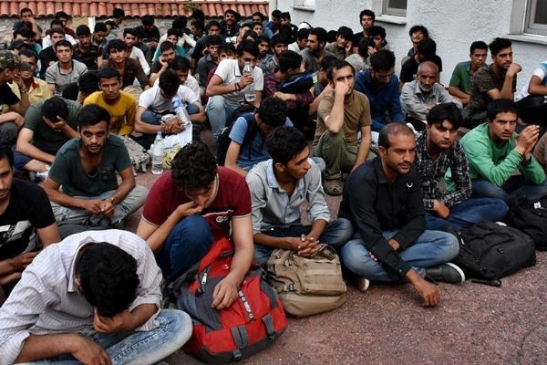 Erzurum'da yol kenarında bulundular: Tam 120 kişi