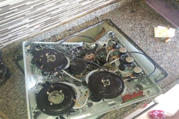 Karabük'te düdüklü tencere bomba gibi patladı