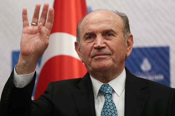 Kadir Topbaş: Onurumla ayrılıyorum