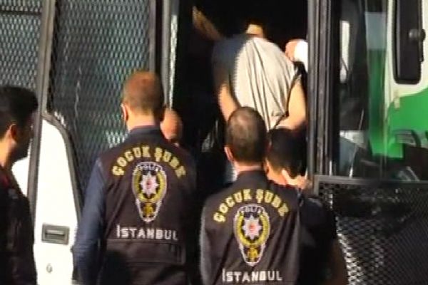 İstanbul'da suriyeli çocukları dilendiren çeteye bir operasyon daha