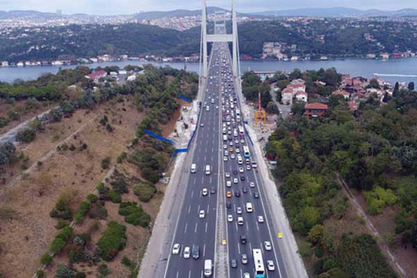 FSM Köprüsü'nde akşam trafiği yoğunluğu!