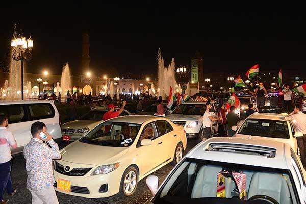 Erbil'de sonuç açıklanmadan kutlama başladı!