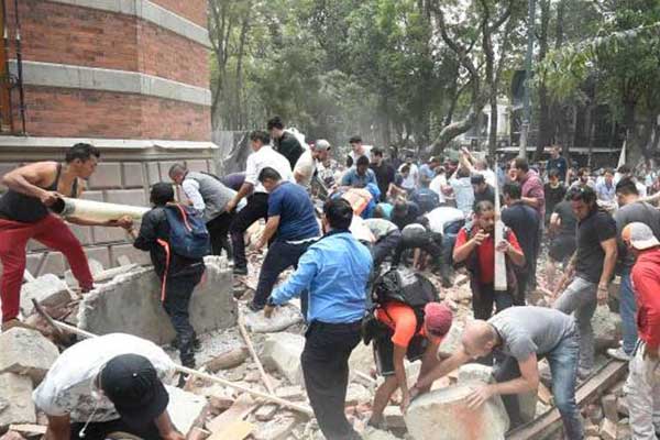 Meksika'daki depremde ölenlerin sayısı artıyor