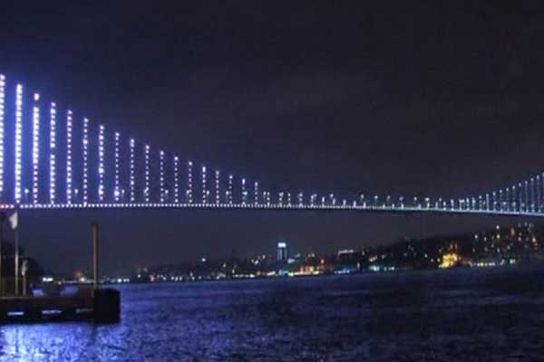 15 Temmuz Şehitler Köprüsü'nden atladı