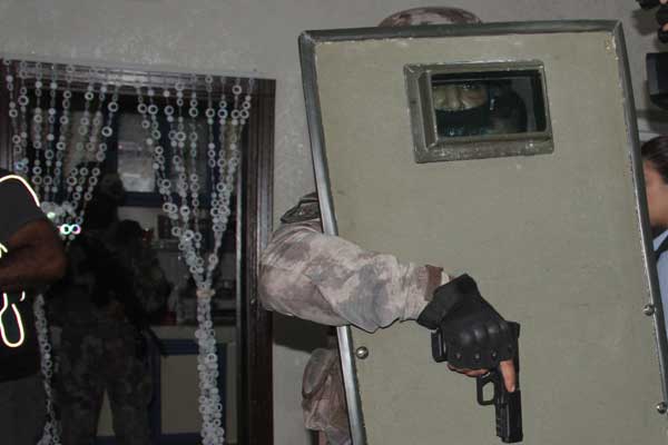 5 ilde 211 adrese uyuşturucu operasyonu