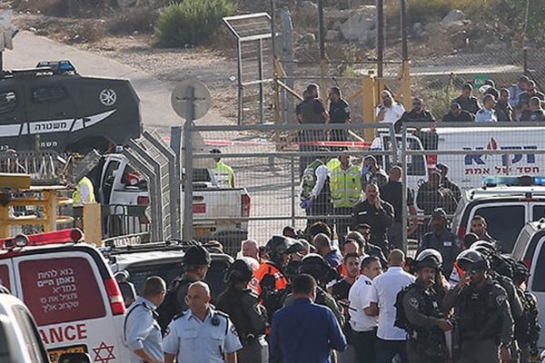 Küdüs'te silahlı saldırı: 4 kişi öldü