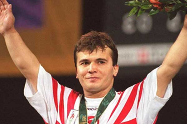 Naim Süleymanoğlu'ndan iyi haber