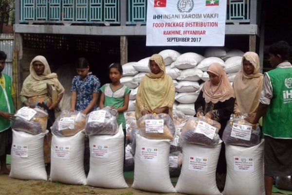 İnsani Yardım Vakfı, Arakan’ın içlerine yardım ulaştırıyor
