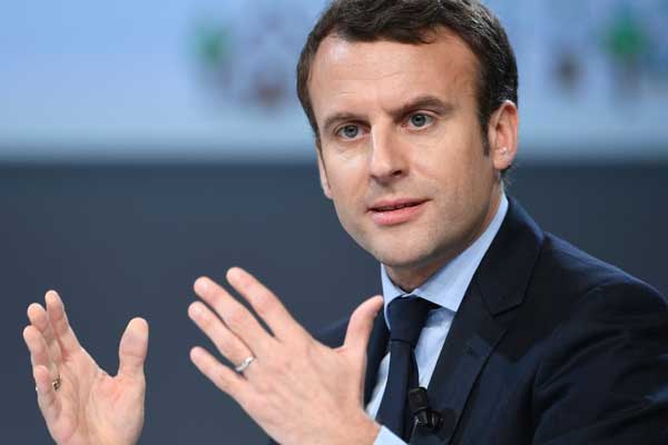 Macron'dan AB'ye eleştiri