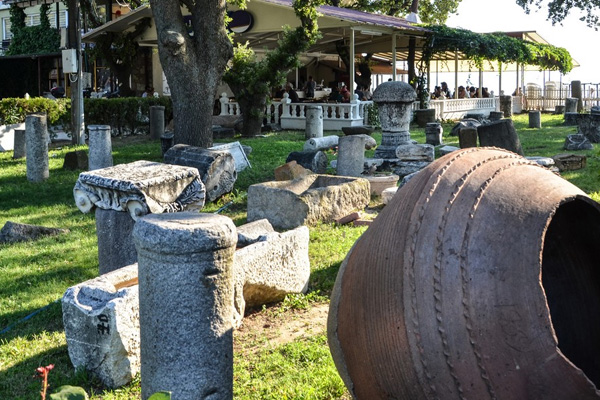 Antik kentte bin iki yüz yıllık ikinci kilise bulundu