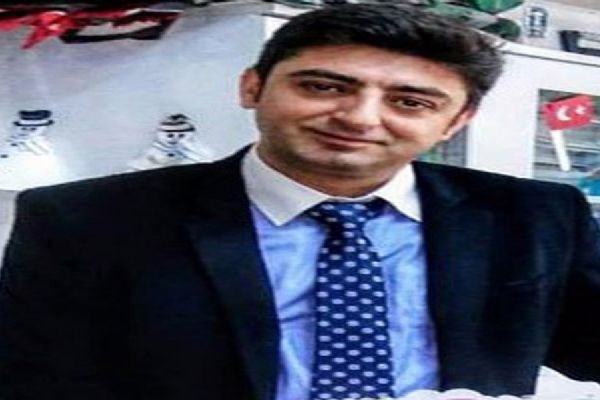 Bursa'da bıçaklanan Tolga öğretmene öğrencilerinden şarkılı destek