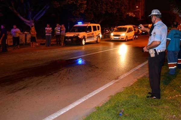 Adana'da otomobilin çarptığı kadın öldü