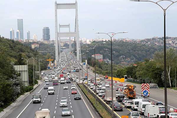 FSM Köprüsü'nde trafik yoğunluğu