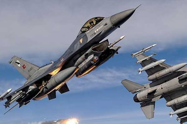 TSK: Kuzey Irak'ta 13 PKK'lı öldürüldü