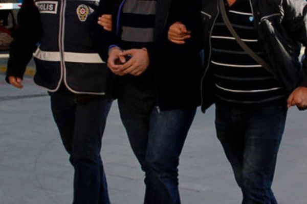 Eskişehir'de FETÖ operasyonu, 2 kişi gözaltına alındı