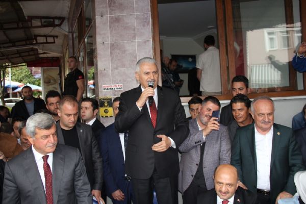 Başbakan Binali Yıldırım'dan belediye başkanına taziye ziyareti