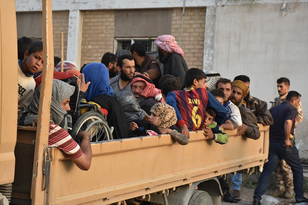 Siviller Havice'yi terkediyor