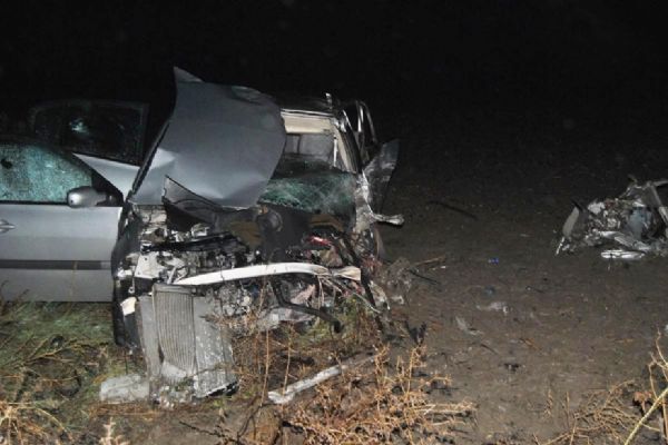 Tekirdağ'da tır ile otomobil çarpıştı: 2 ölü, 4 yaralı