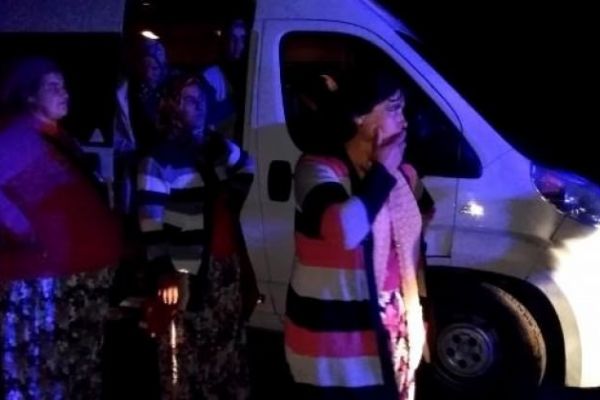 Çanakkale'de düğüne gidiyorlardı ölümden döndüler!