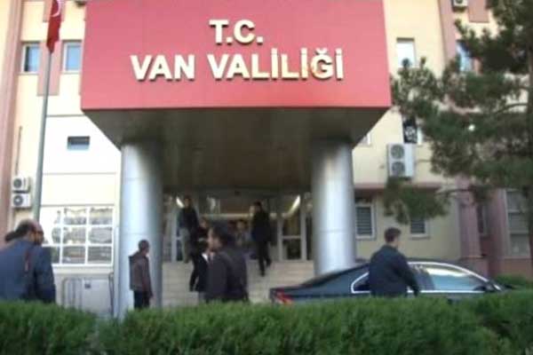 Van Valiliği'nden açıklama: Sol elinde el bombası vardı