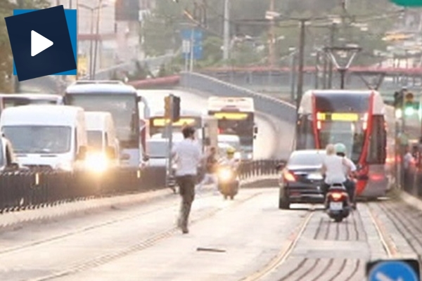 Tramvay yolunda sıra dışı görüntüler