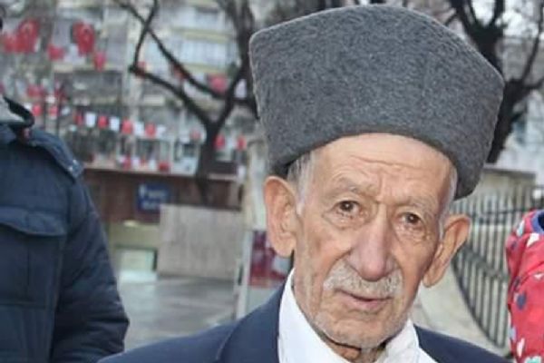 Kahramanmaraş'ta hareket halindeki otobüse binerken düşen Kore gazisi öldü