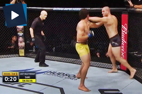 Gökhan Saki rakibini bayılttı!