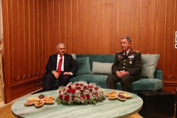 Binali Yıldırım, Genelkurmay Başkanı Akar'ı kabul etti