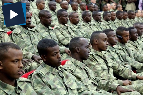 Somalili askerlerin Türkçe şarkısıyla, Mogadişu’da askeri üs açıldı