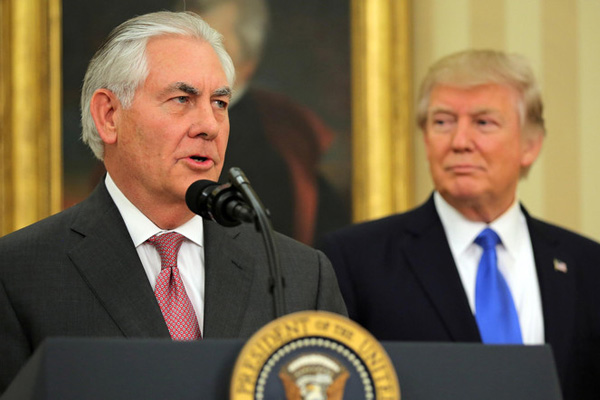 Trump'tan Tillerson'a: 'Roket Adam'dan vazgeç