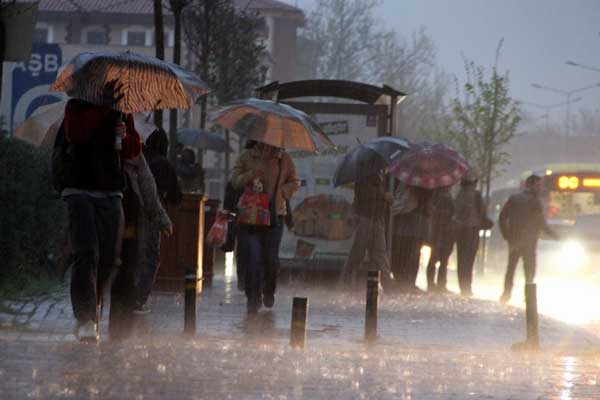 Meteoroloji'den sağanak yağış uyarısı