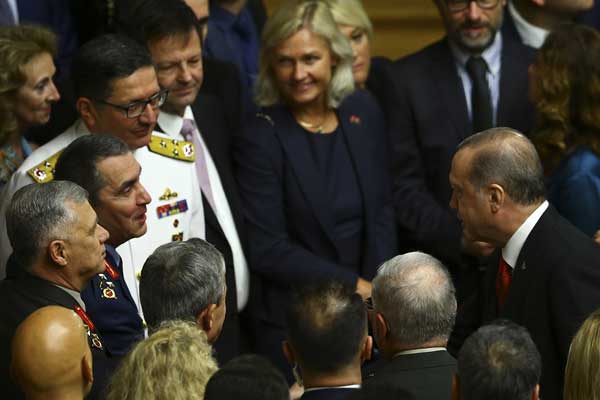 Erdoğan: Her şeye hazır olalım, Komutanlar: Hazırız