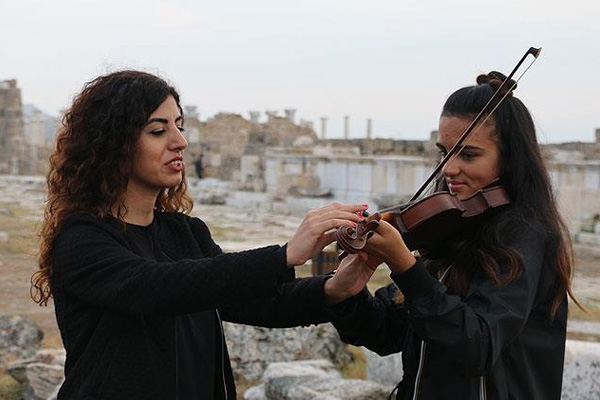 Köy çocuklarının orkestrası belgesele konu oldu