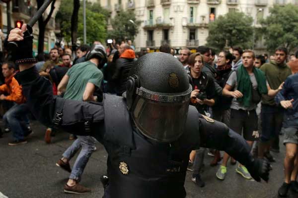 Almanya'dan Katalanlara çağrı: Ayrılmayın