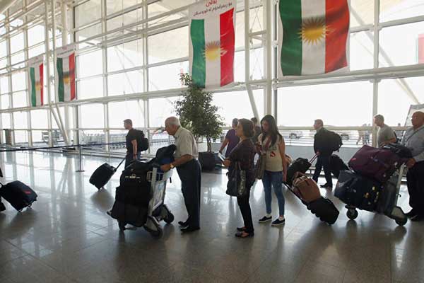 Irak, IKBY'de mahsur kalan yabancıların geçisine izin verdi