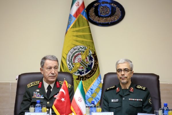 Genelkurmay Başkanı Hulusi Akar, İranlı mevkidaşı ile görüştü