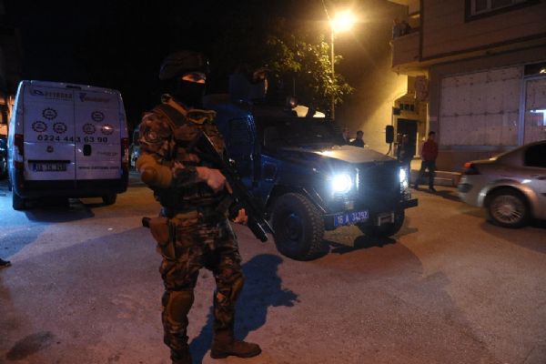 Bursa'da terör operasyonu: 8 gözaltı
