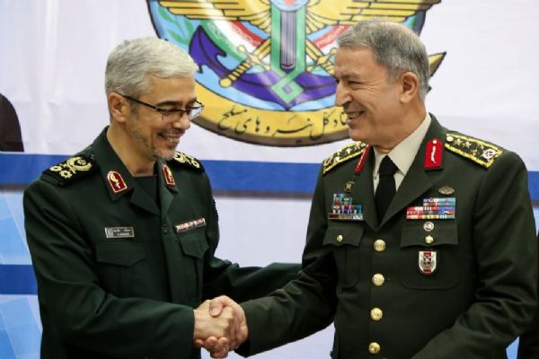 Orgeneral Akar İranlı yetkililerle görüştü