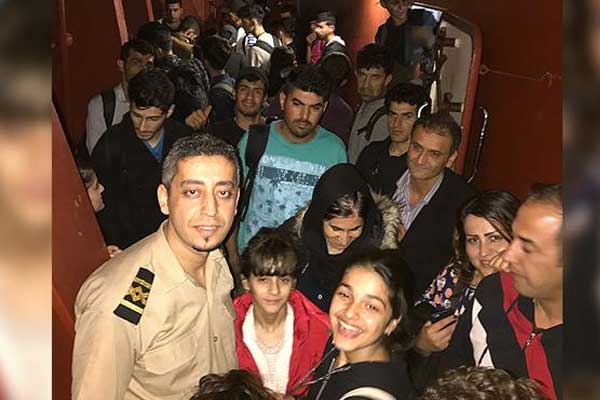 Türk gemisi Akdeniz'de göçmenleri kurtardı