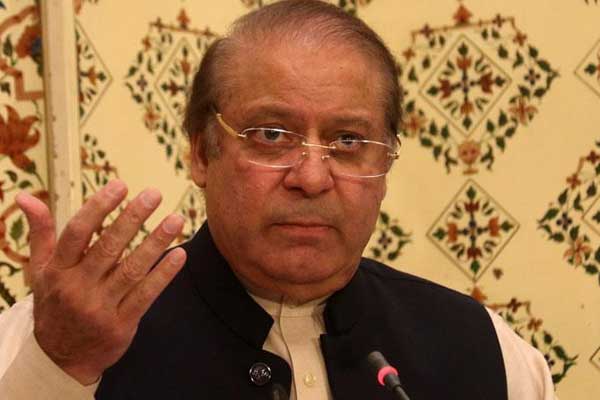 Pakistan eski Başbakanı Şerif partisinin başına döndü!