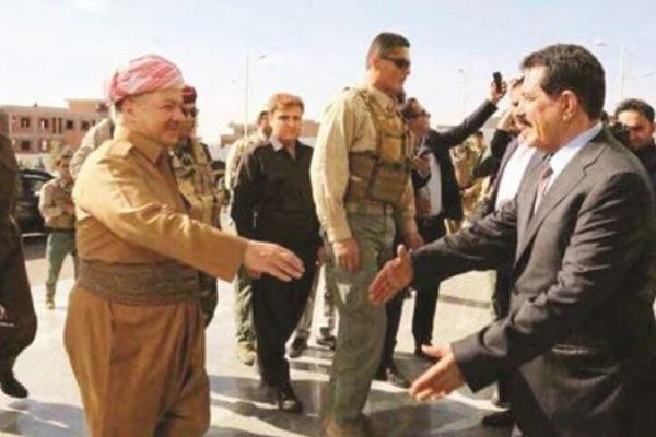 Barzani Türkmen kenti Kerkük'e giderek peşmergeyi ziyaret etti