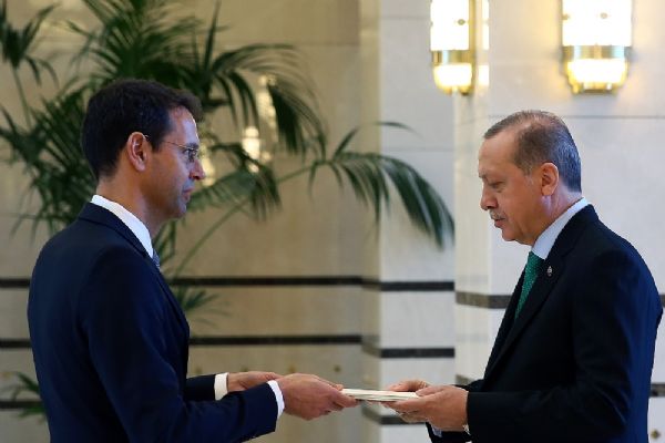 İsviçre Büyükelçisi'nden Cumhurbaşkanı Recep Tayyip Erdoğan'a Güven Mektubu