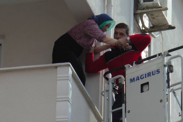 Kocaeli'de doğalgaz patlamasında can pazarı yaşandı